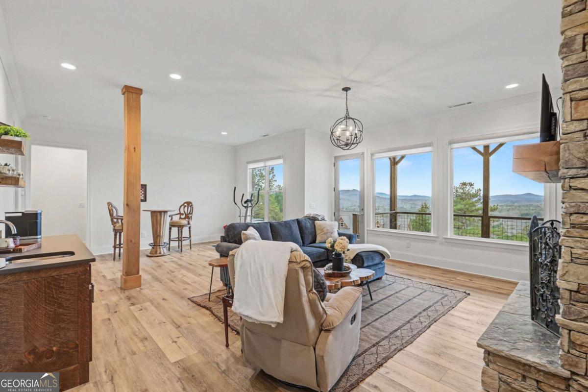 104 Sunset View Blairsville GA 30512