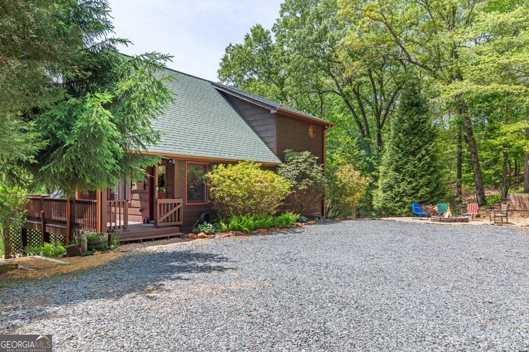 1204 Brookhaven Lane Blue Ridge GA 30513