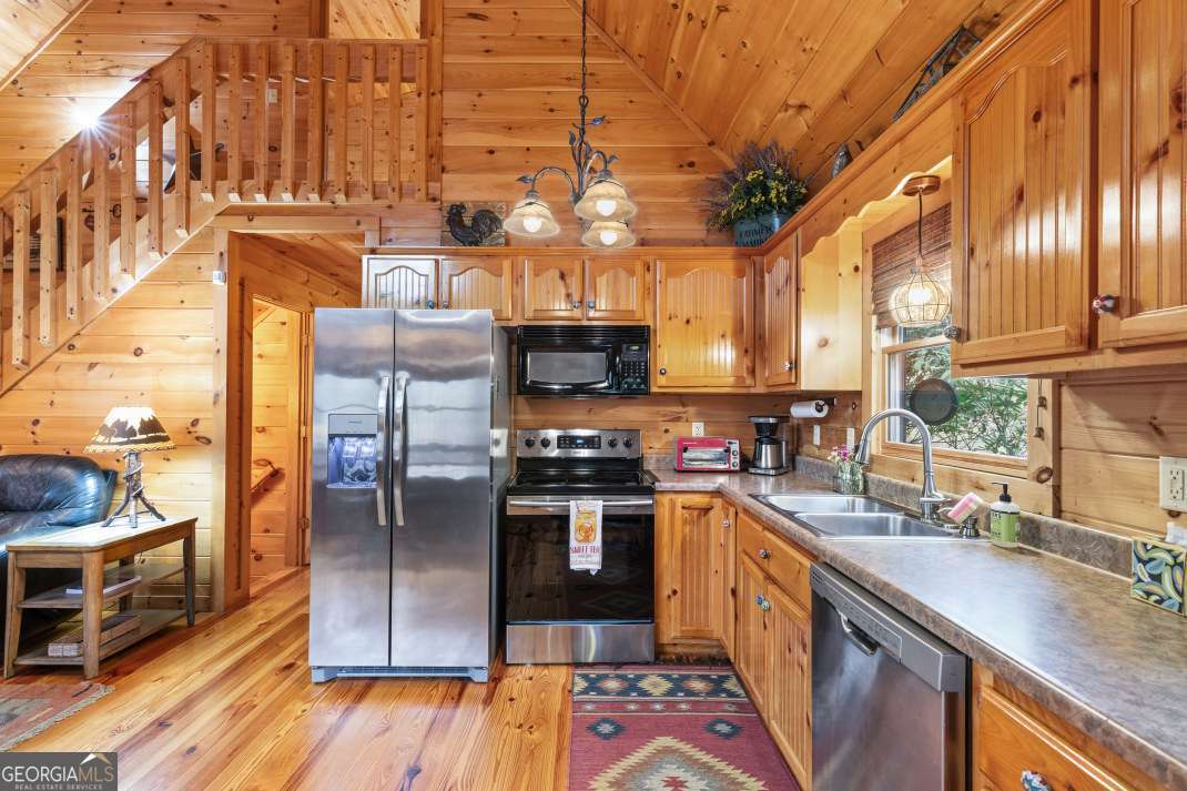 1204 Brookhaven Lane Blue Ridge GA 30513