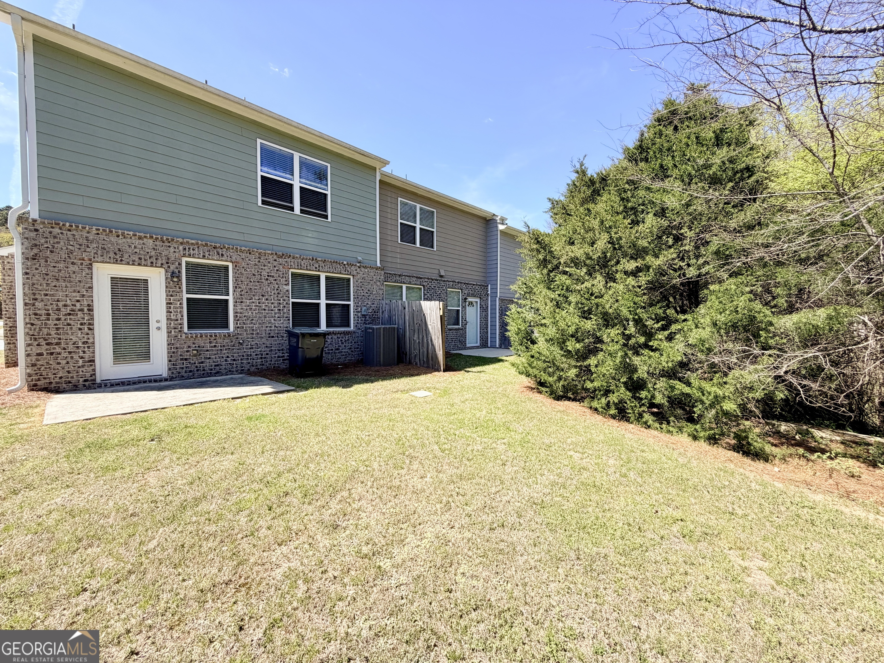 1601 Honeysuckle Path Conyers GA 30012