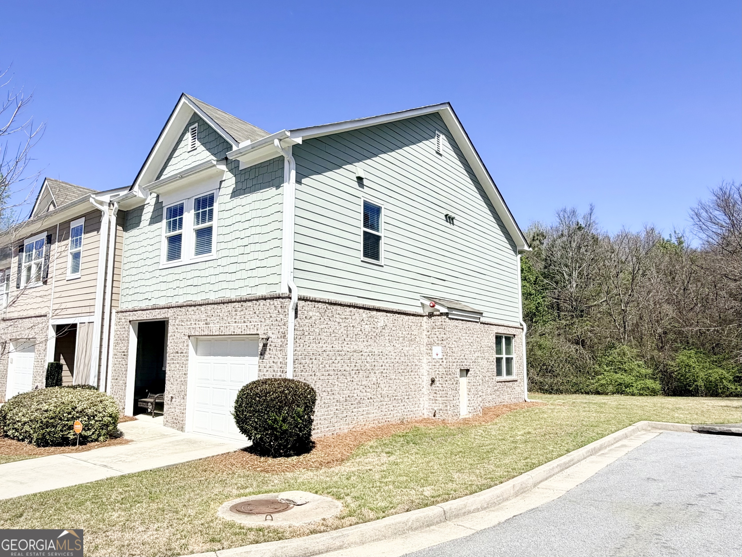 1601 Honeysuckle Path Conyers GA 30012