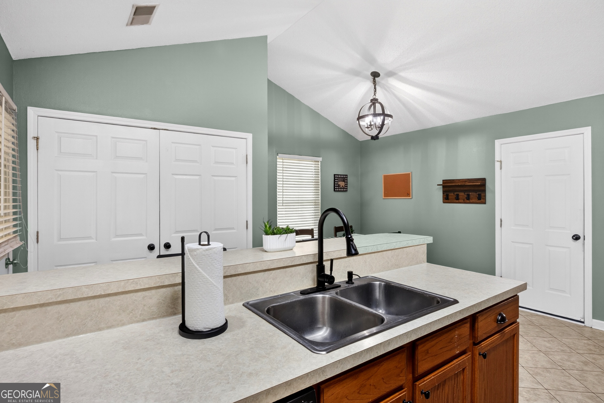 410 Shadowbrook Circle Springfield GA 31329