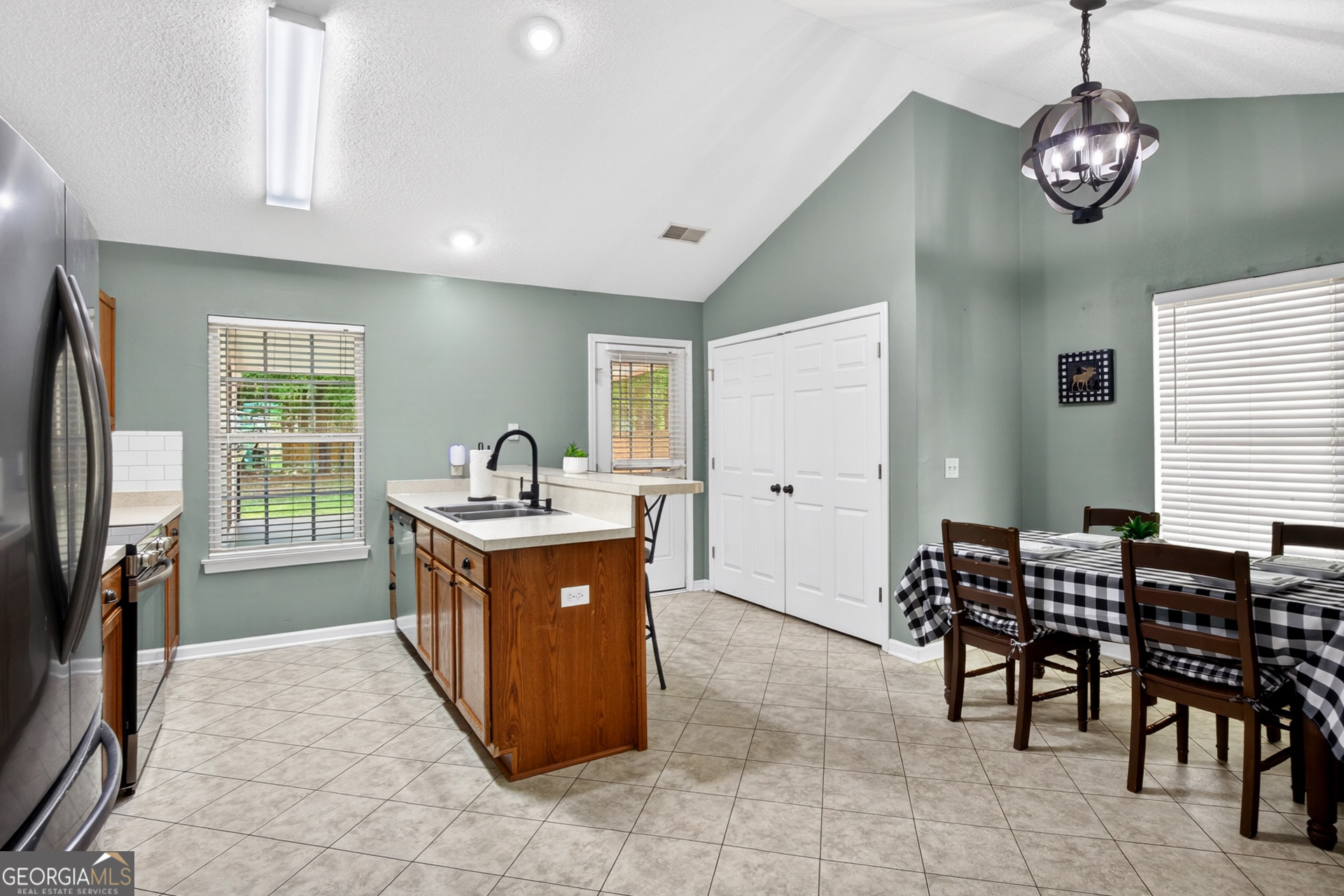 410 Shadowbrook Circle Springfield GA 31329