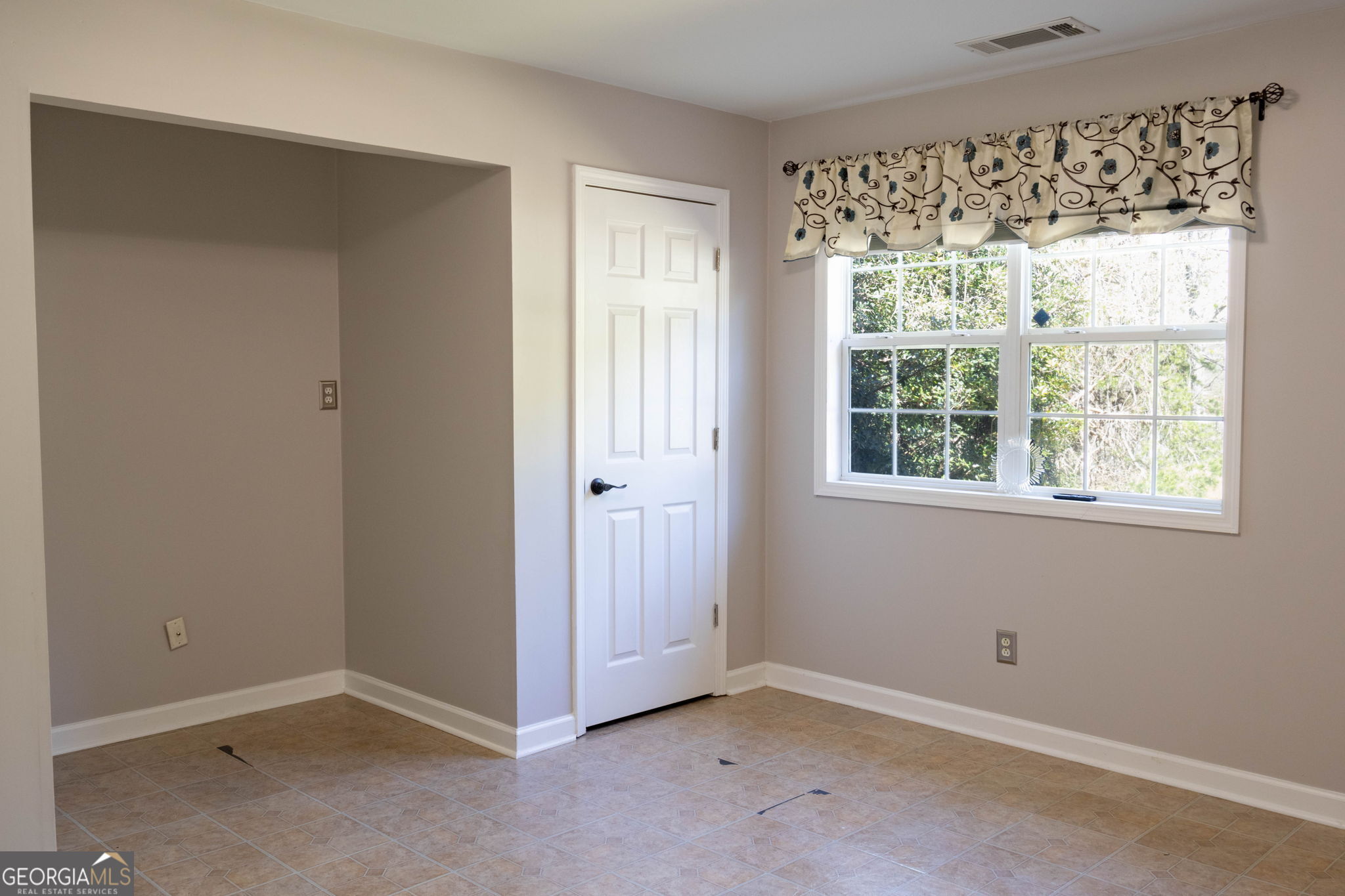 5758 Riley Farm Road Lula GA 30554
