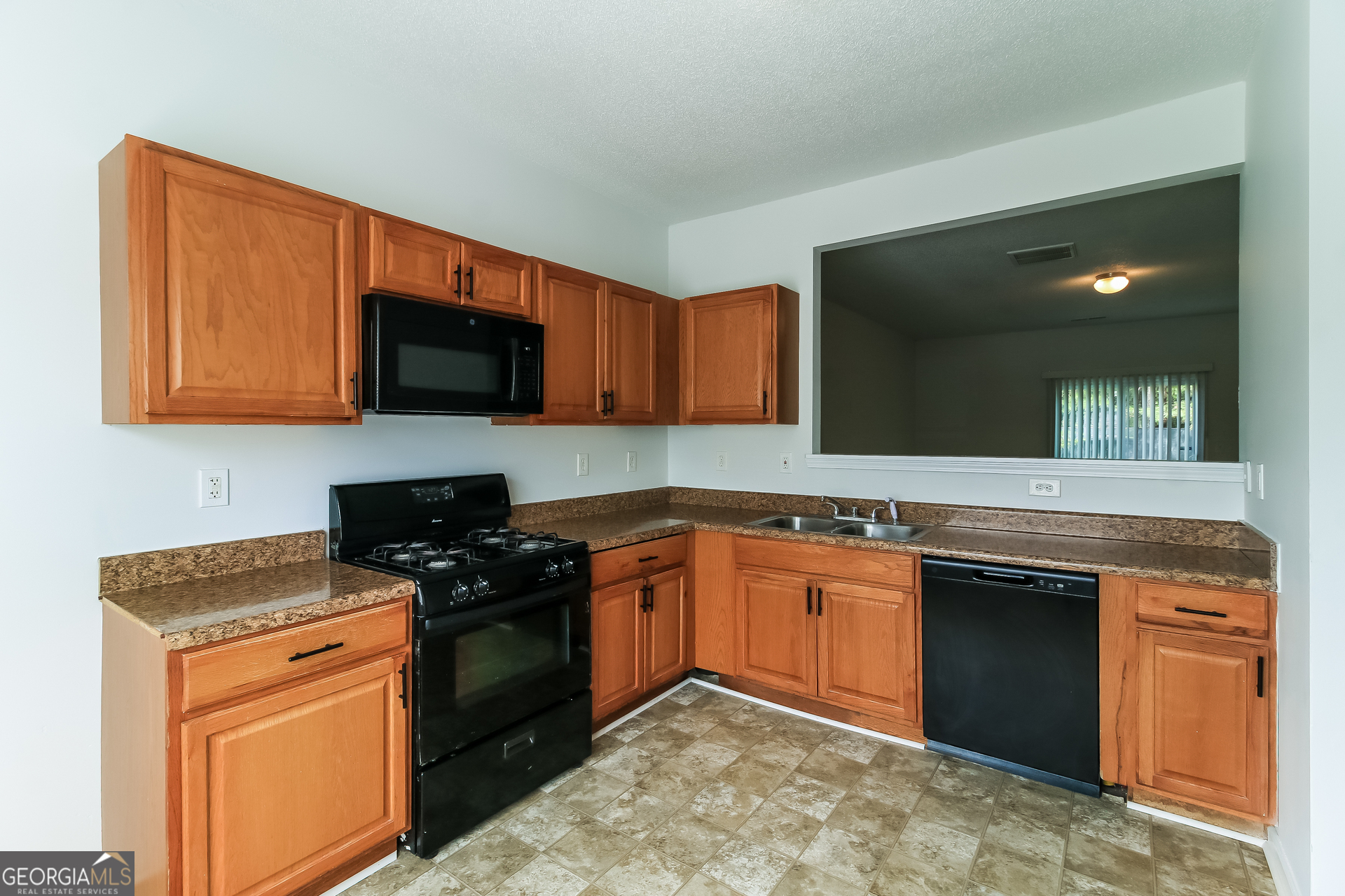 6090 Oak Bend Court Riverdale GA 30296