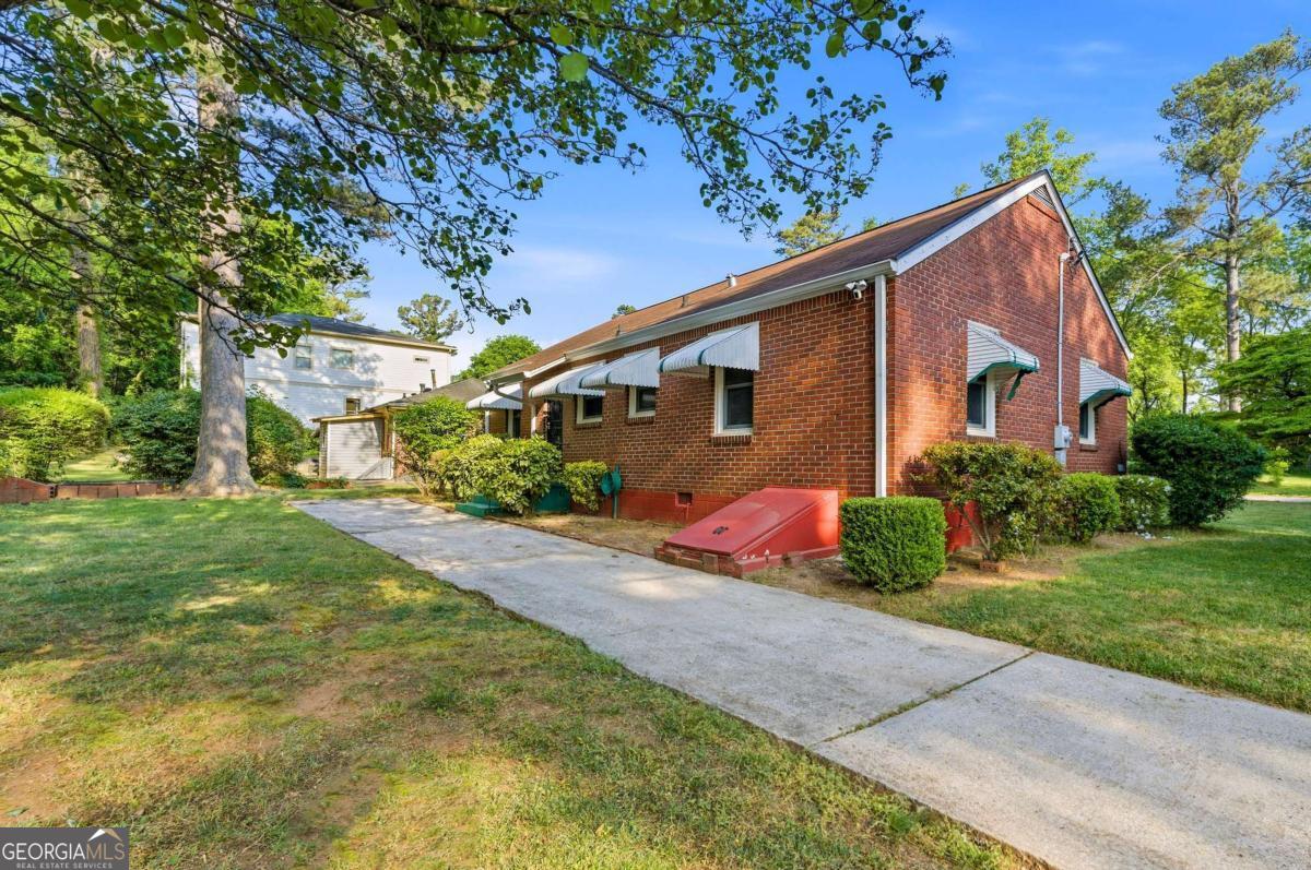 2551 E Tupelo Street SE Atlanta GA 30317