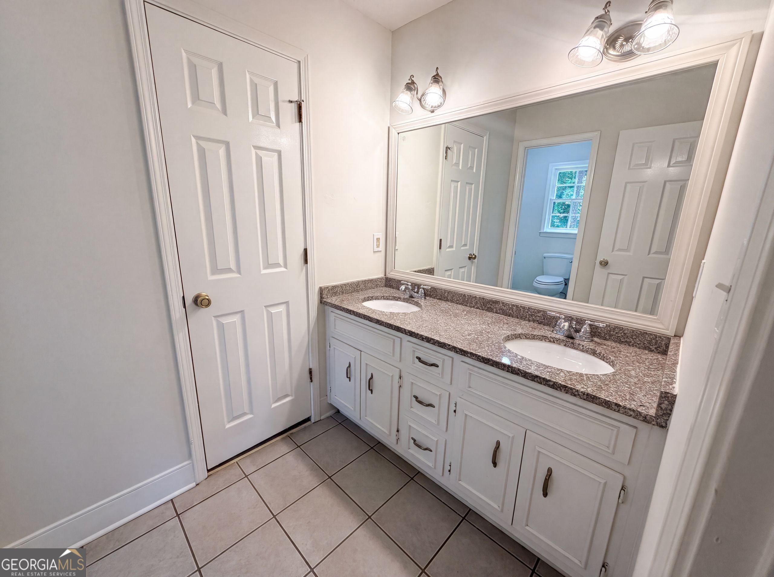 4379 Inns Brook Drive Snellville GA 30039