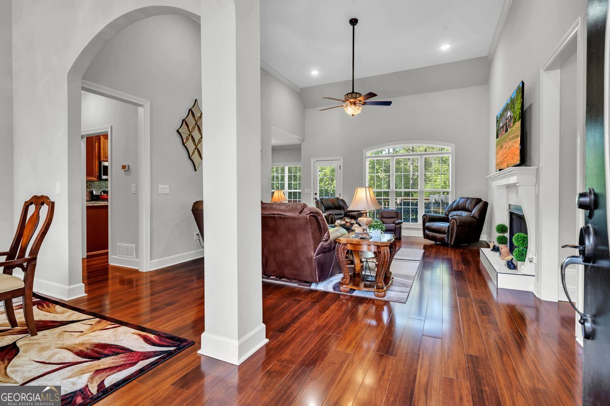 2594 Lassiter Road Forsyth GA 31029