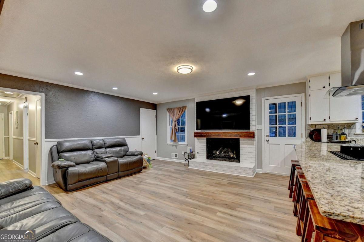 2136 Briarwood Court Snellville GA 30078