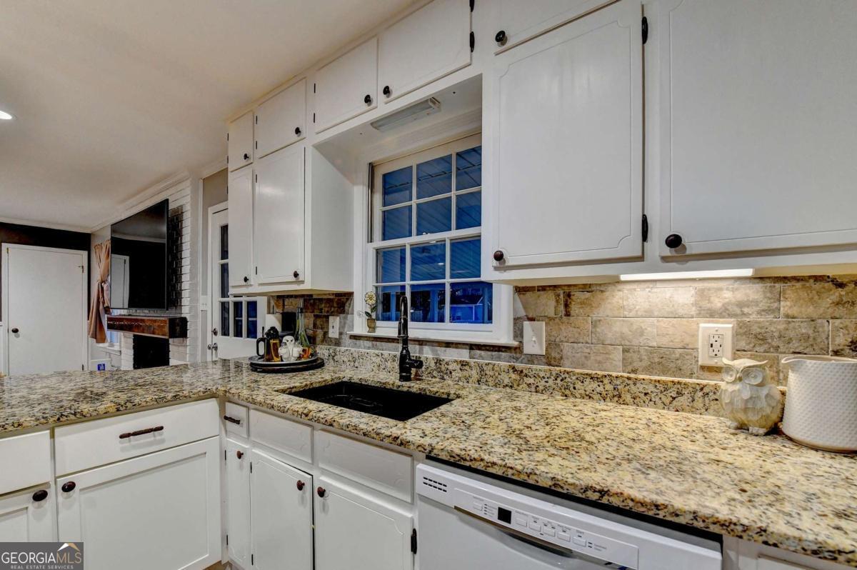 2136 Briarwood Court Snellville GA 30078