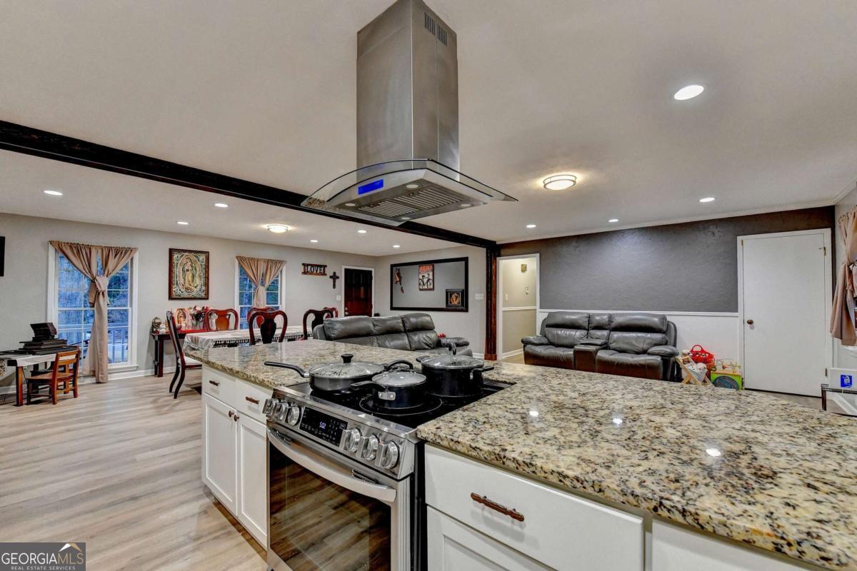 2136 Briarwood Court Snellville GA 30078