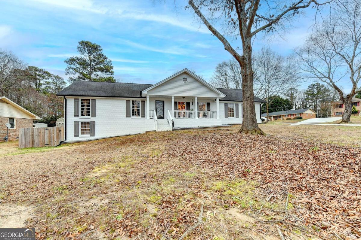 2136 Briarwood Court Snellville GA 30078
