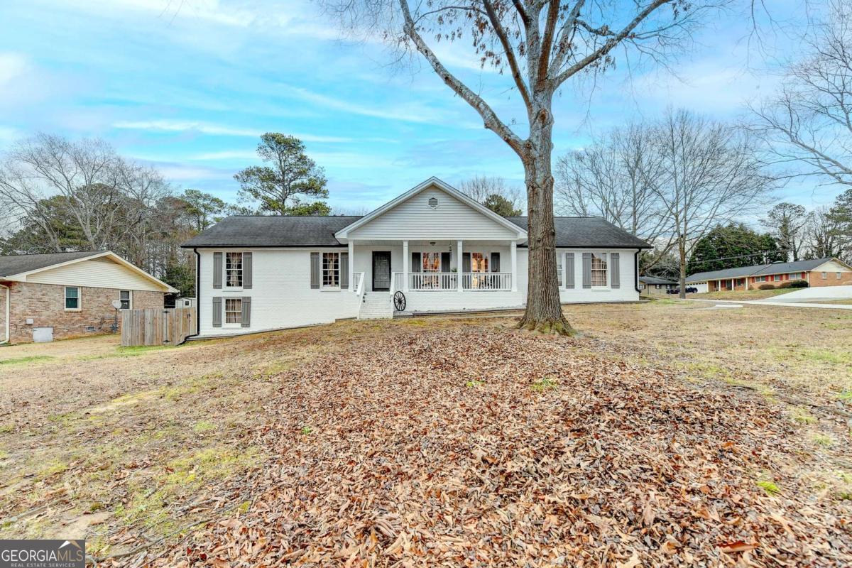 2136 Briarwood Court Snellville GA 30078