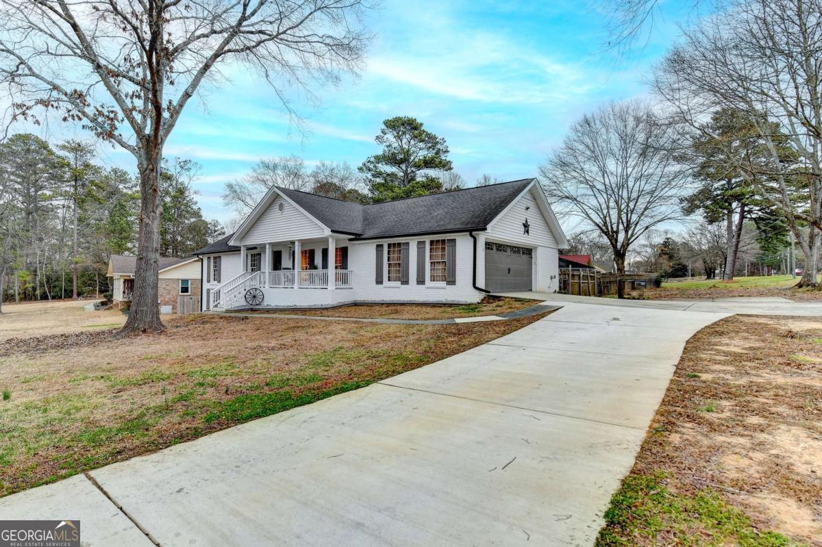 2136 Briarwood Court Snellville GA 30078