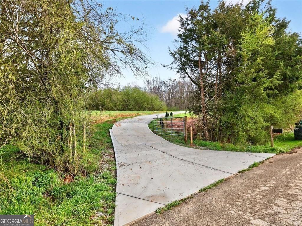 155 Mcclure Road Gillsville GA 30543