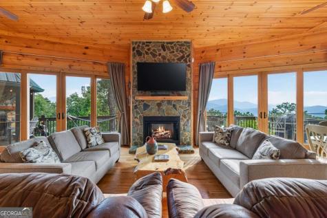 523 Choestoe Lane Blairsville GA 30512