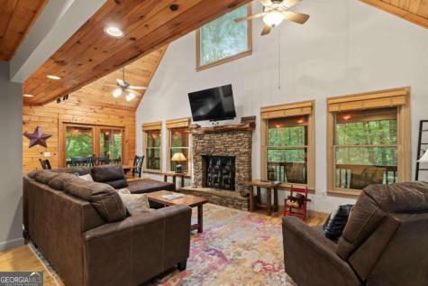 398 Mountain Tops Circle Blue Ridge GA 30513