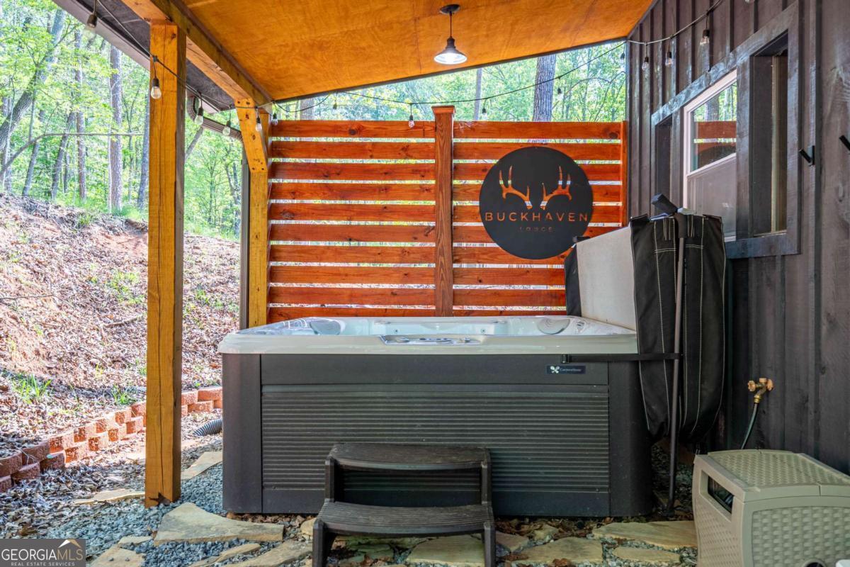 200 Echo Lane Ellijay GA 30540
