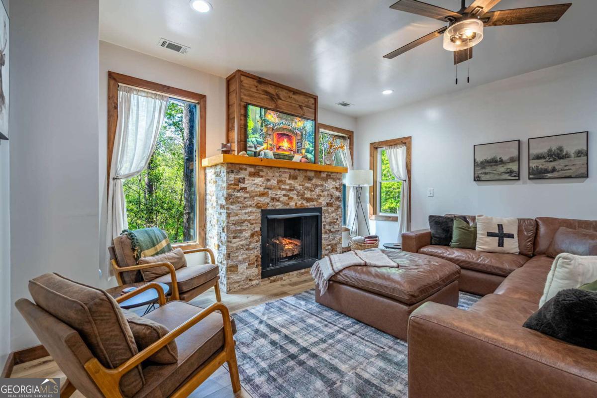 200 Echo Lane Ellijay GA 30540