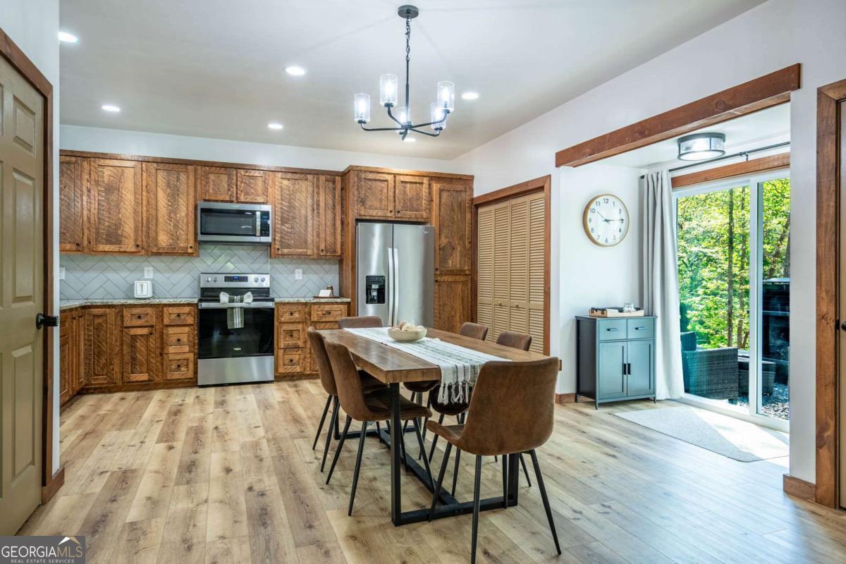 200 Echo Lane Ellijay GA 30540
