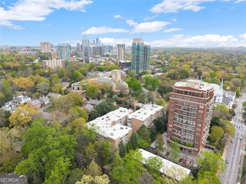 2734 Peachtree Road NW Atlanta GA 30305