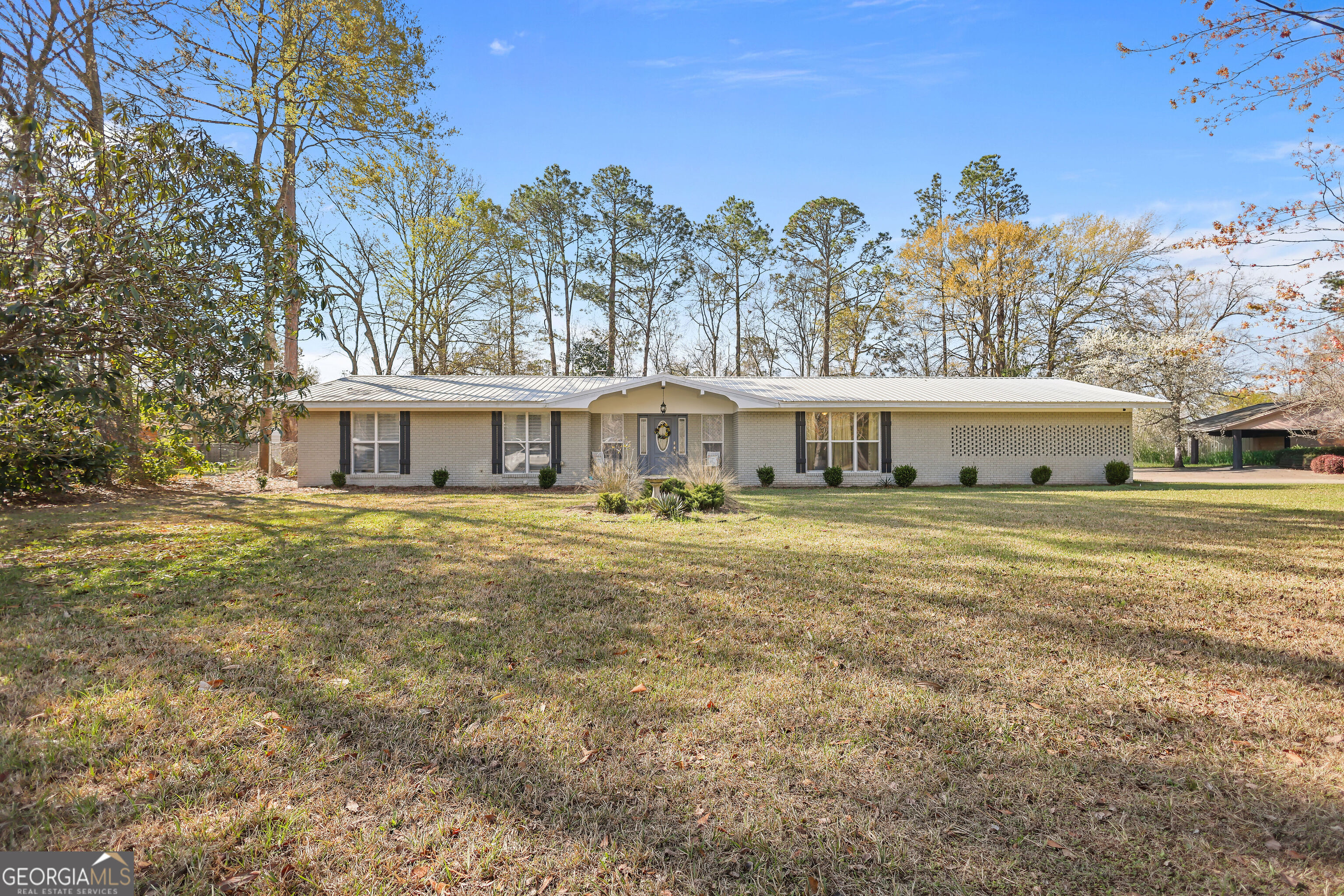 121 Glynn Street Jesup GA 31545
