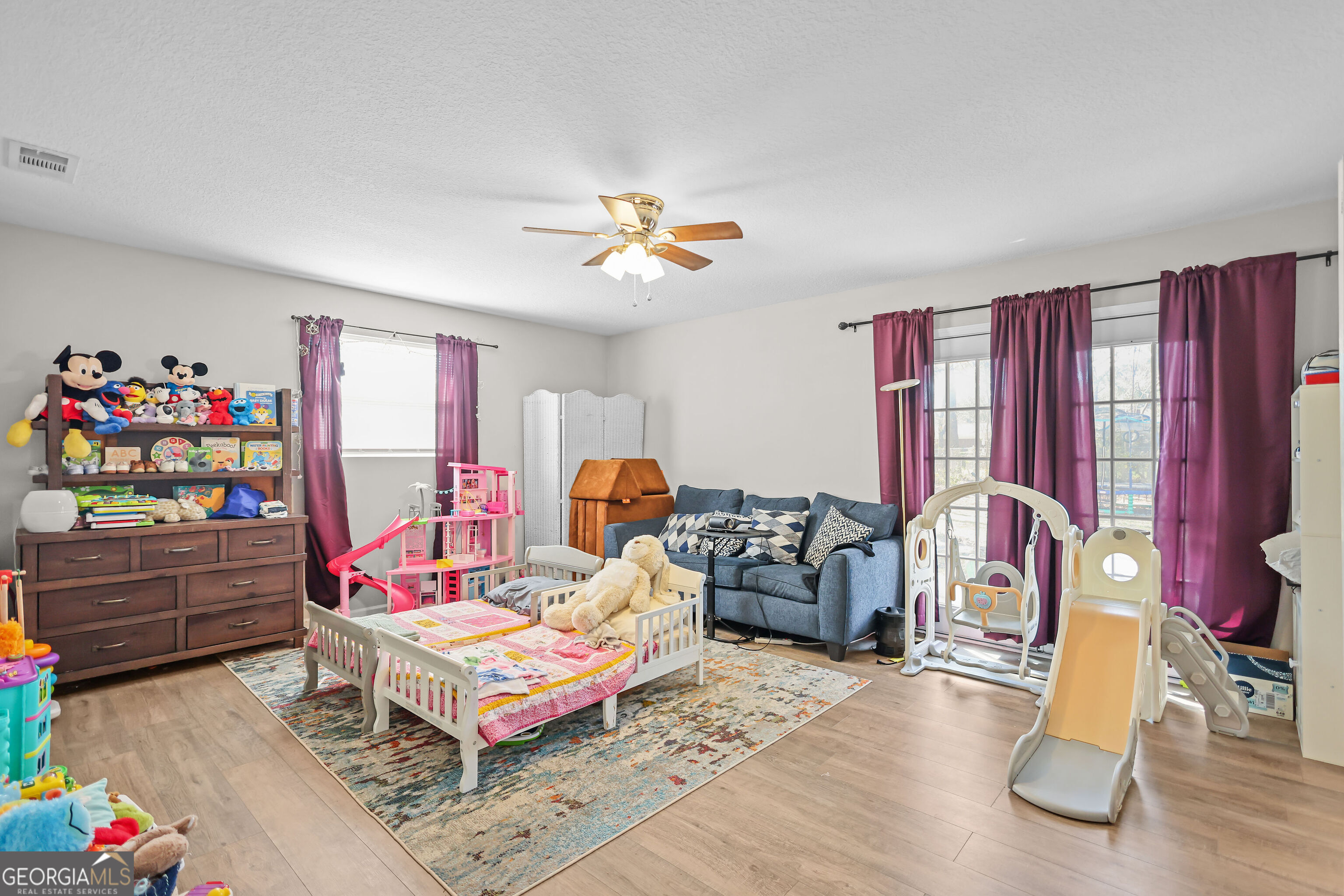 121 Glynn Street Jesup GA 31545