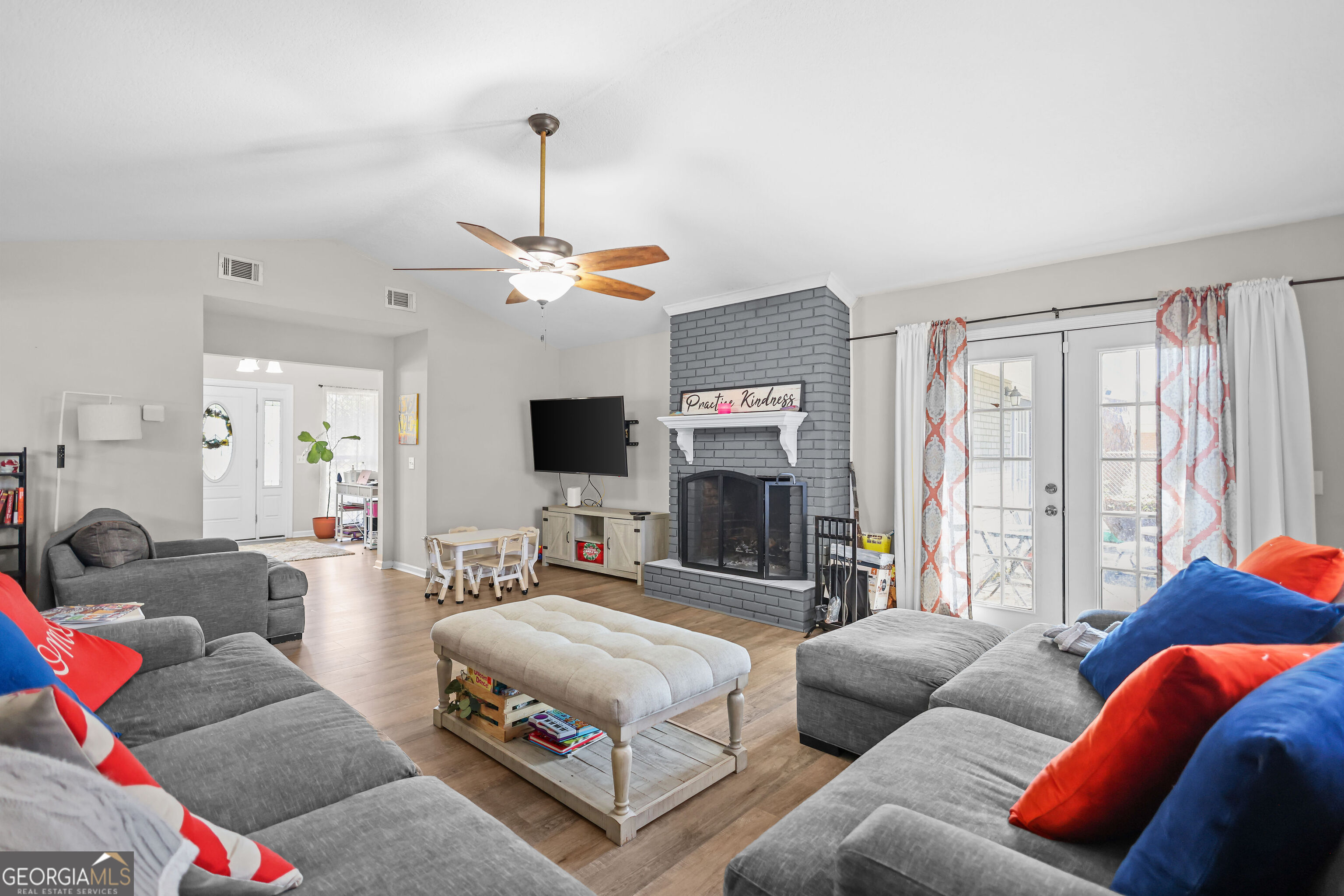 121 Glynn Street Jesup GA 31545