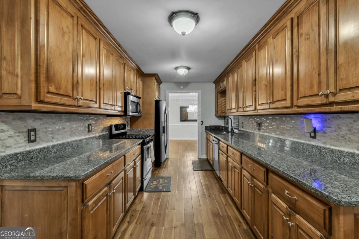 8804 Willow Creek Douglasville GA 30135