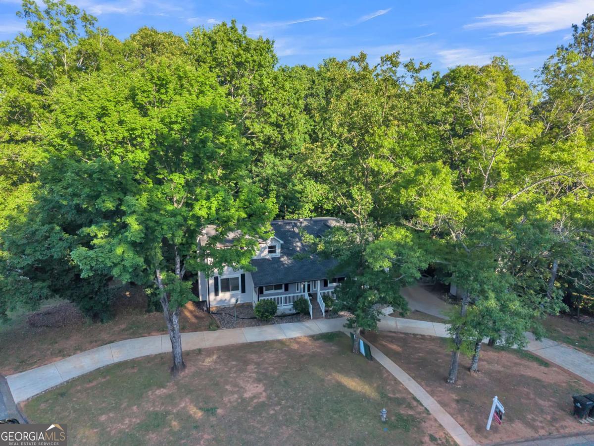 8804 Willow Creek Douglasville GA 30135