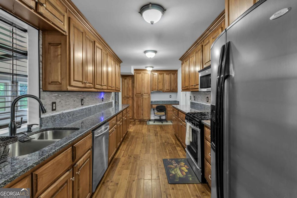 8804 Willow Creek Douglasville GA 30135