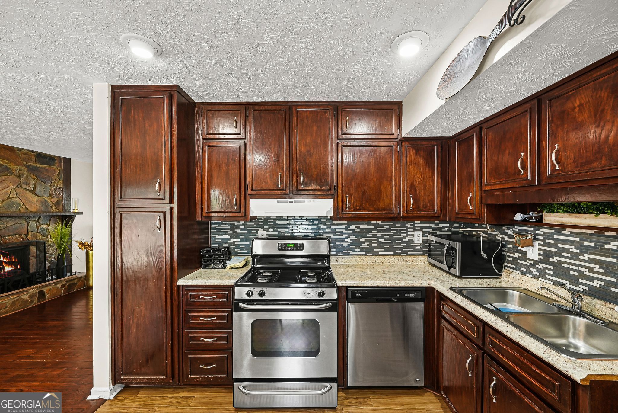 946 Fox Chase Riverdale GA 30296