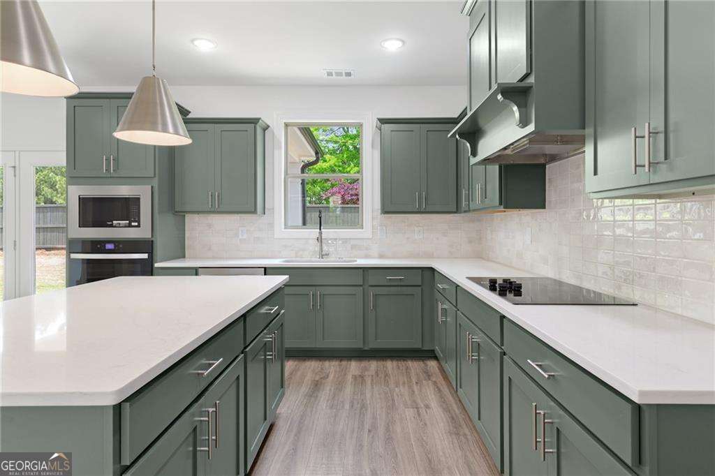 982 Homepark Circle Buford GA 30518