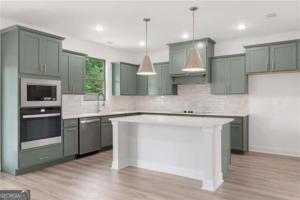 982 Homepark Circle Buford GA 30518