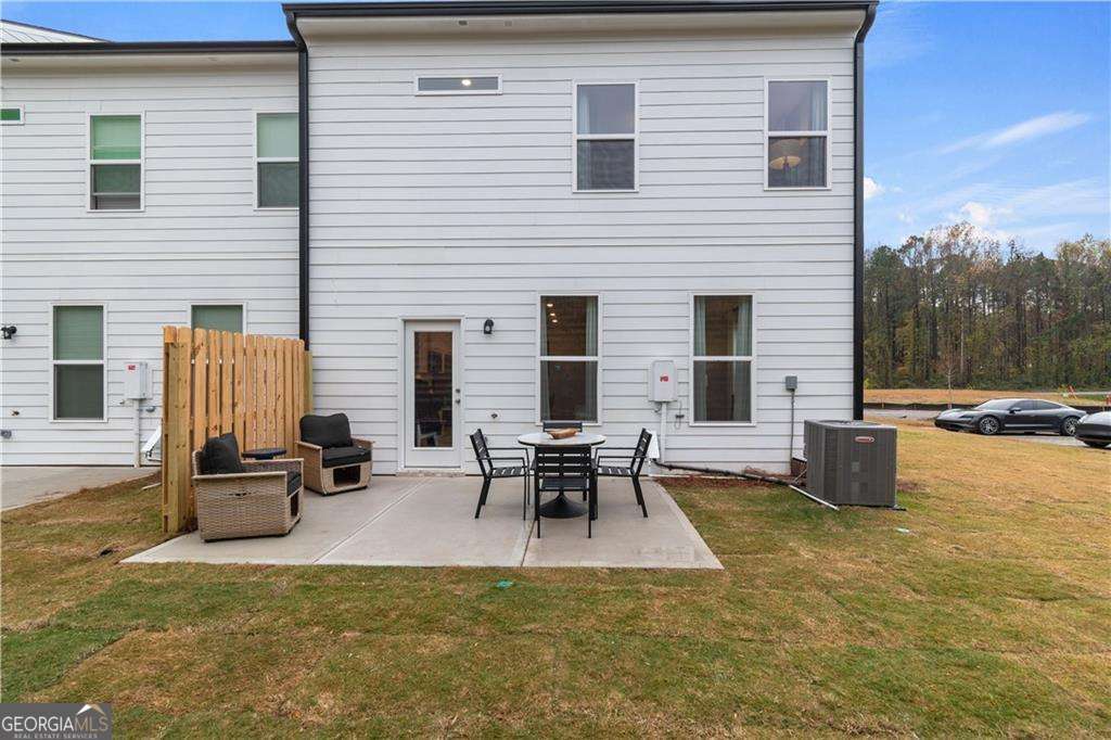 8215 Tiger Way Riverdale GA 30296
