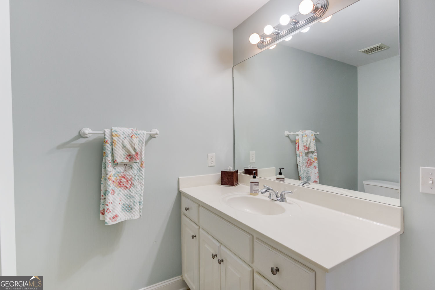 124 Dumar Lane Hoschton GA 30548