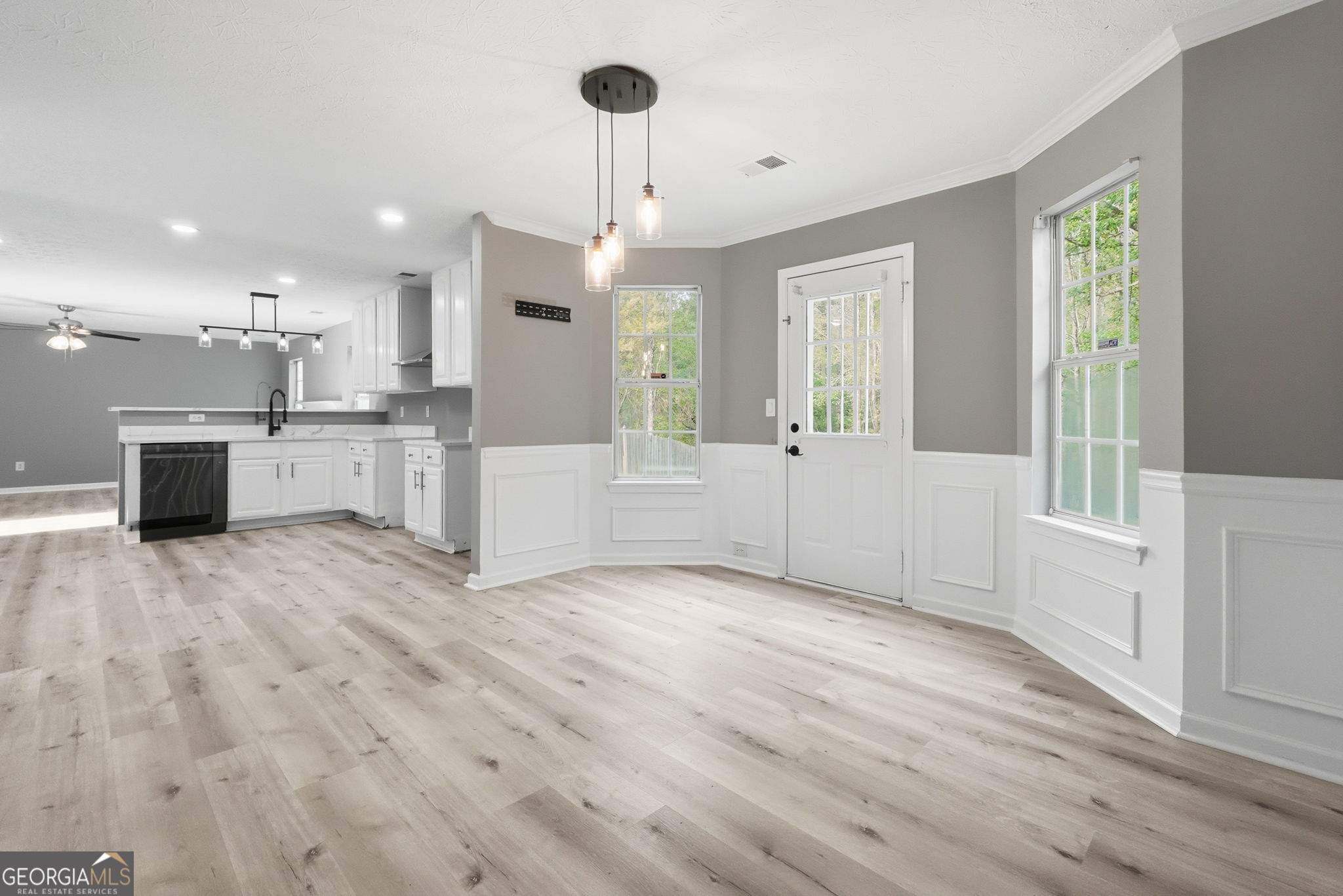 4137 Marshwood Trace Atlanta GA 30349