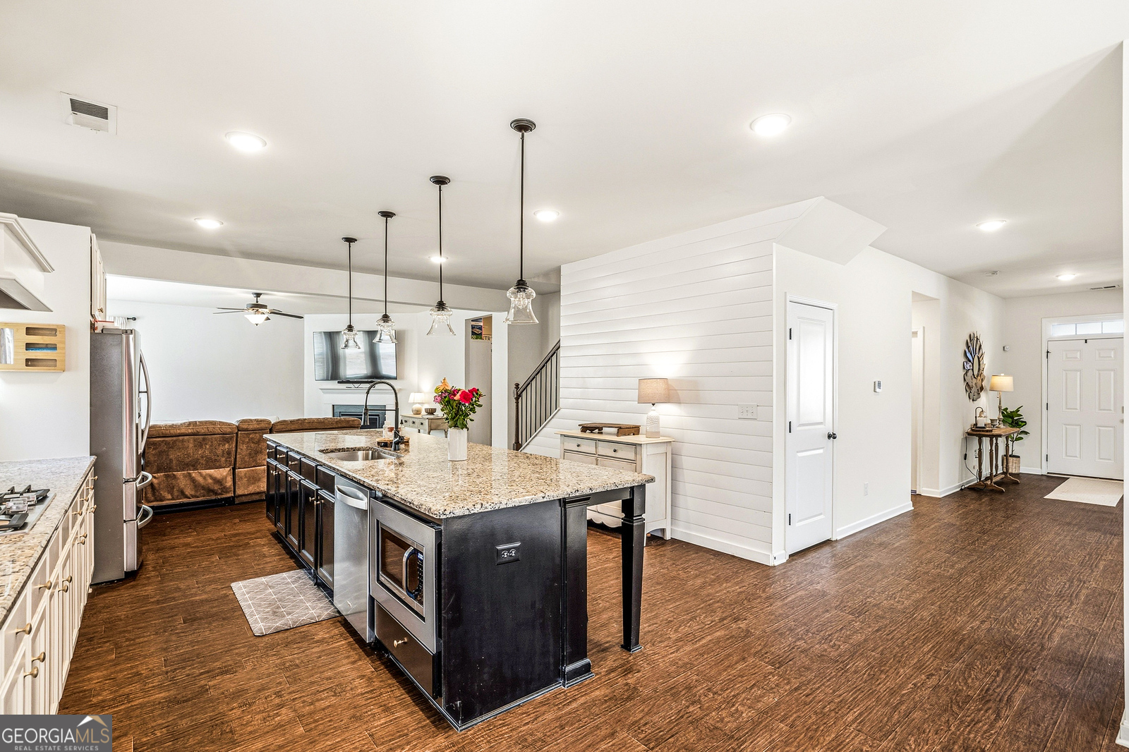 5550 Mirror Lake Drive Cumming GA 30028