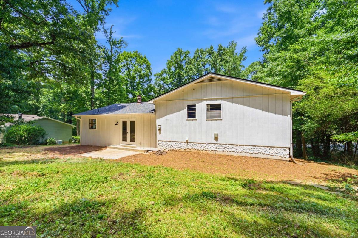 411 Hunters Lane Woodstock GA 30189