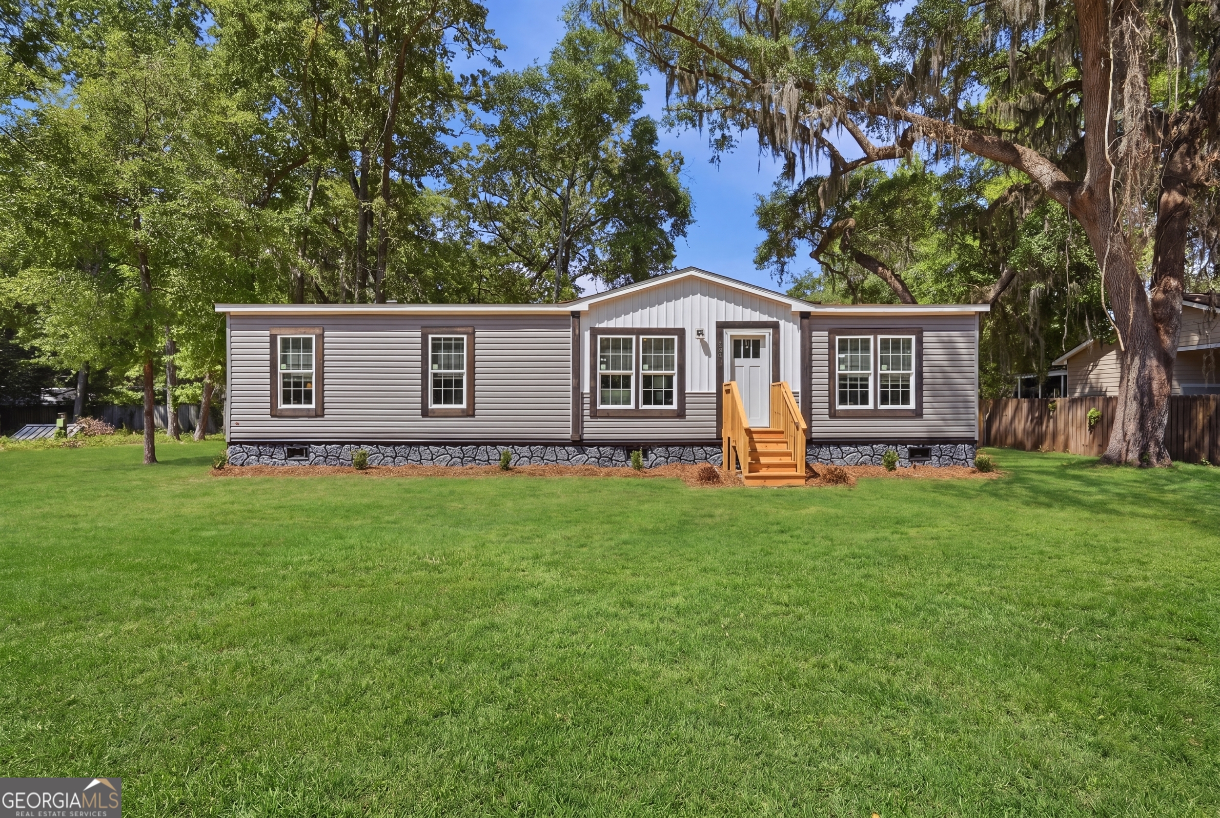 161 Cc Jones Avenue Midway GA 31320