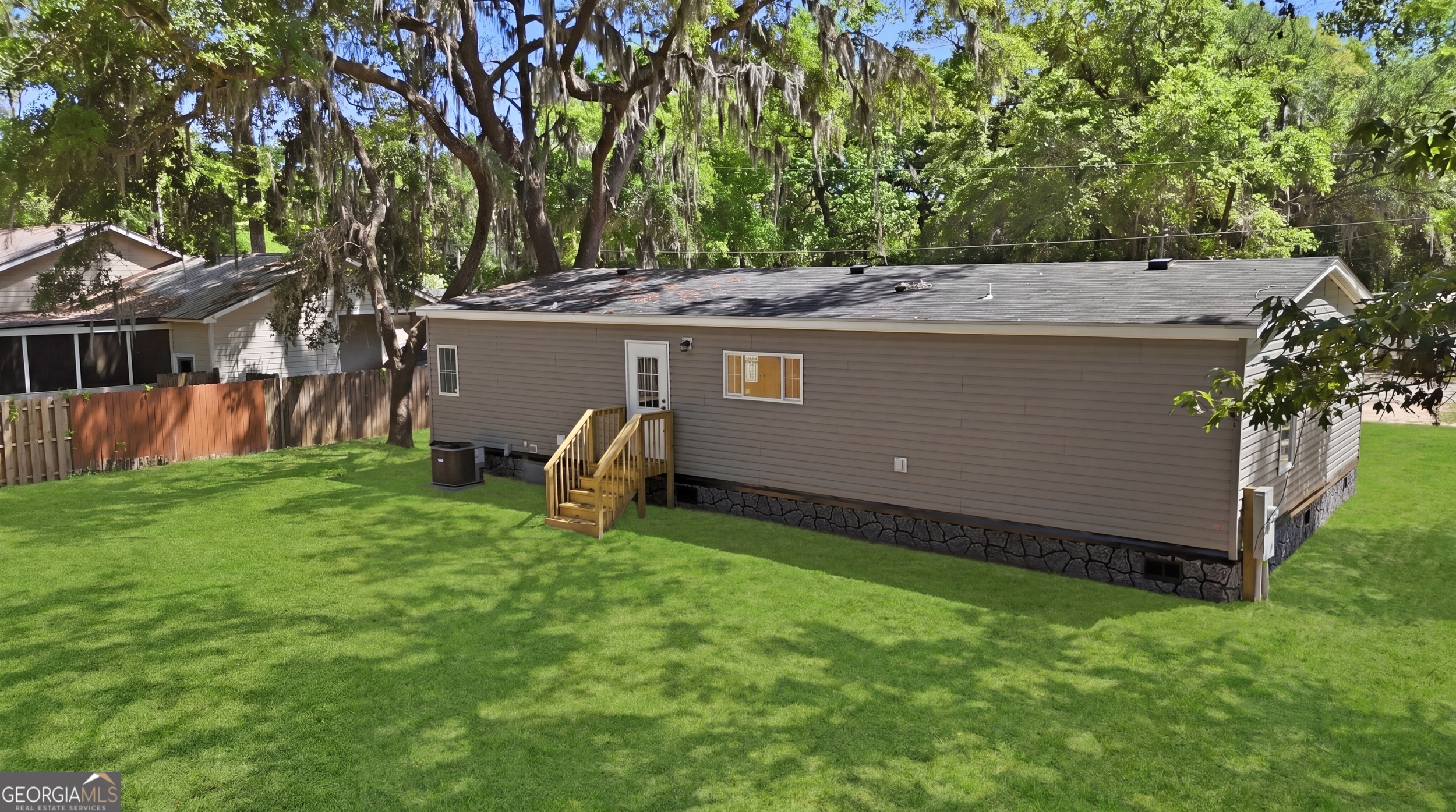 161 Cc Jones Avenue Midway GA 31320