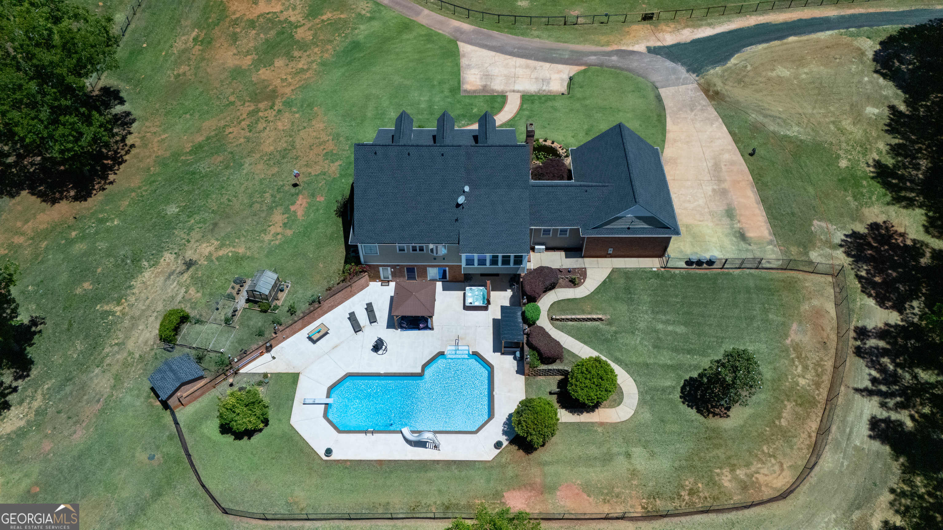 529 Floyd Road Pine Mountain GA 31822