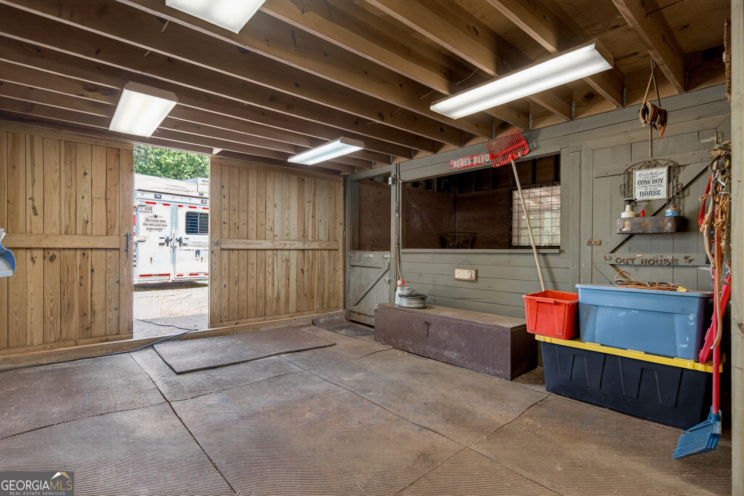 529 Floyd Road Pine Mountain GA 31822