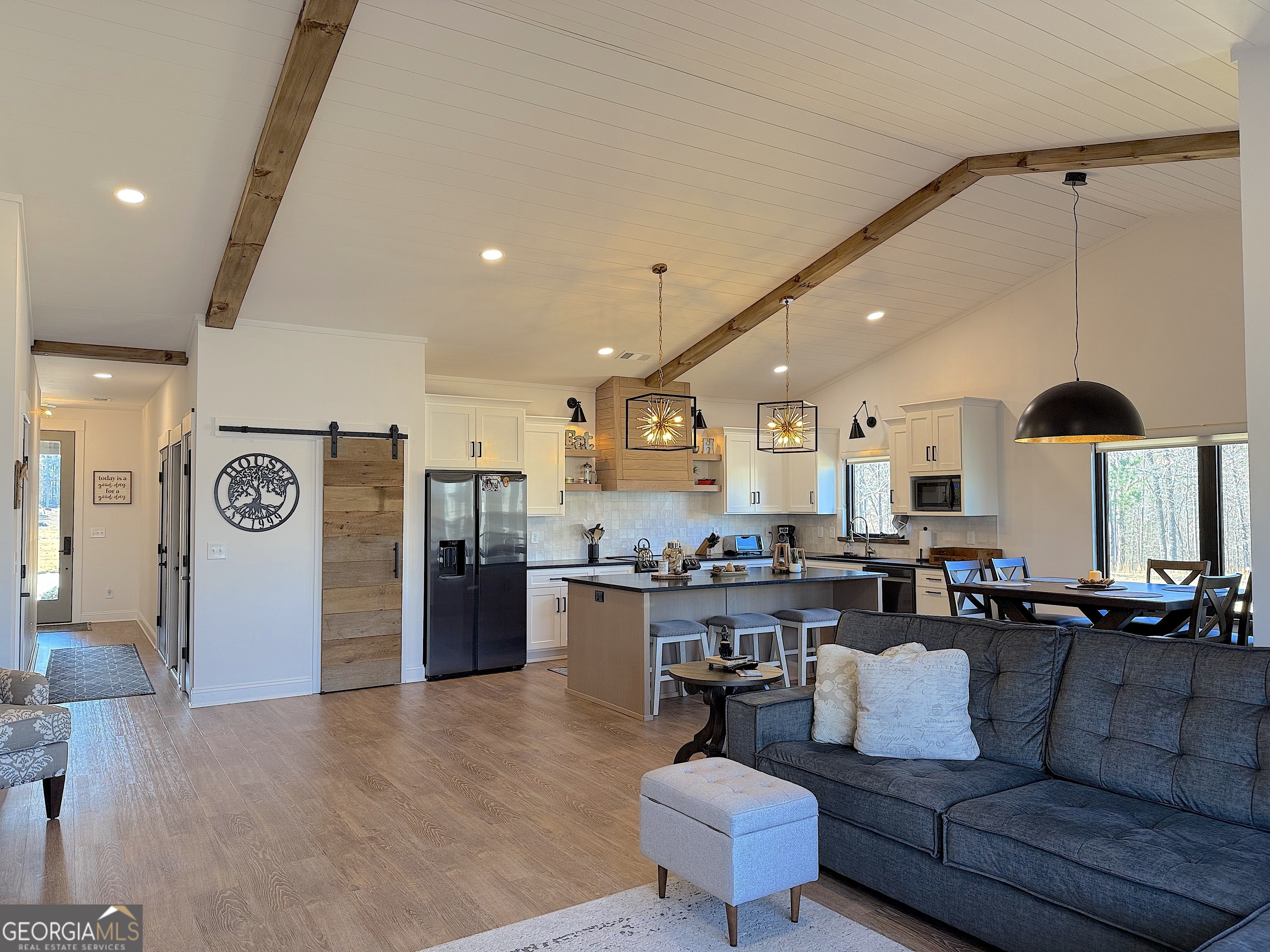 73 Yacht Club Pointe Hartwell GA 30643