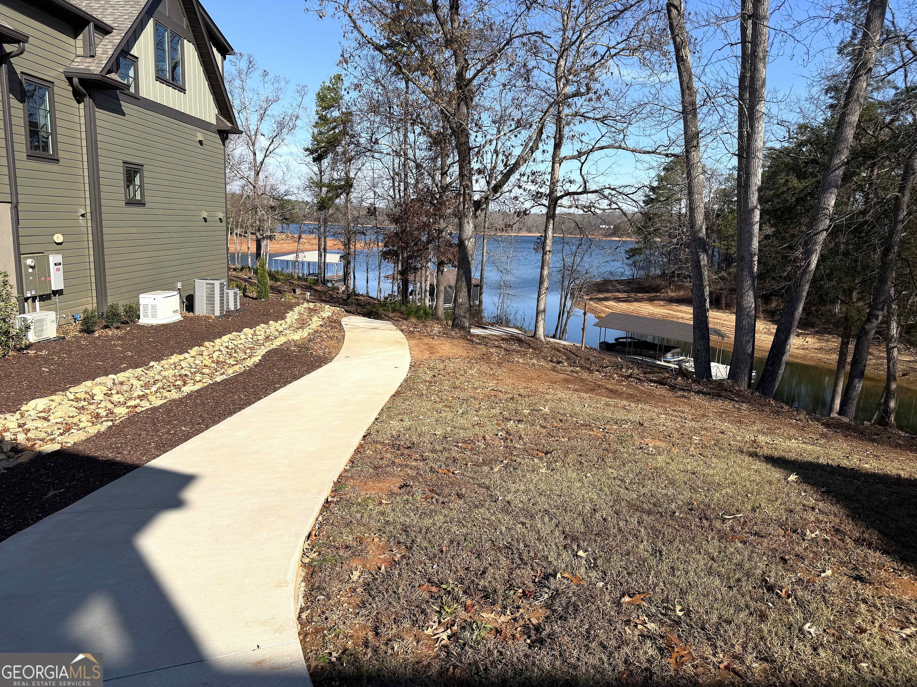 73 Yacht Club Pointe Hartwell GA 30643