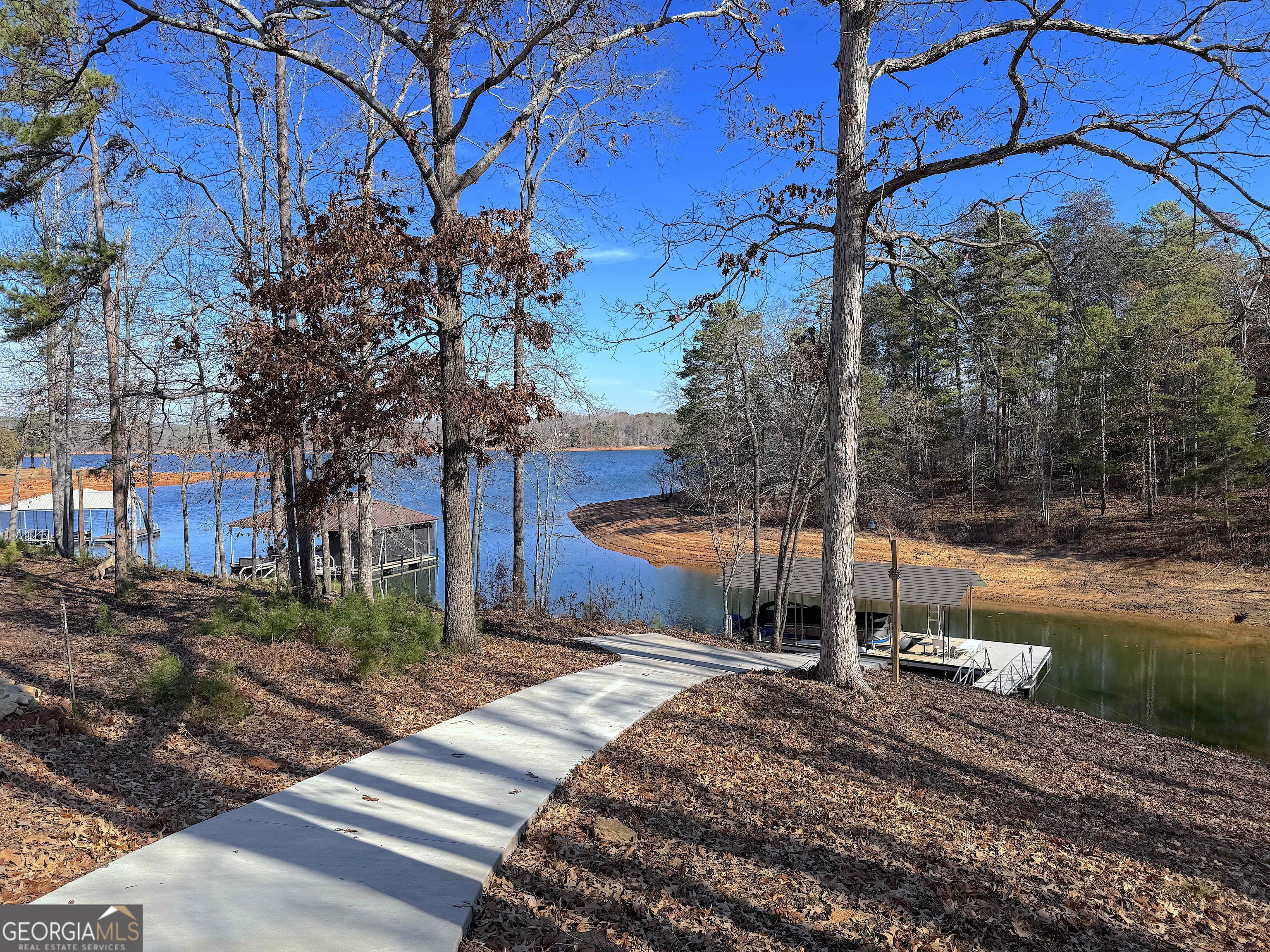 73 Yacht Club Pointe Hartwell GA 30643