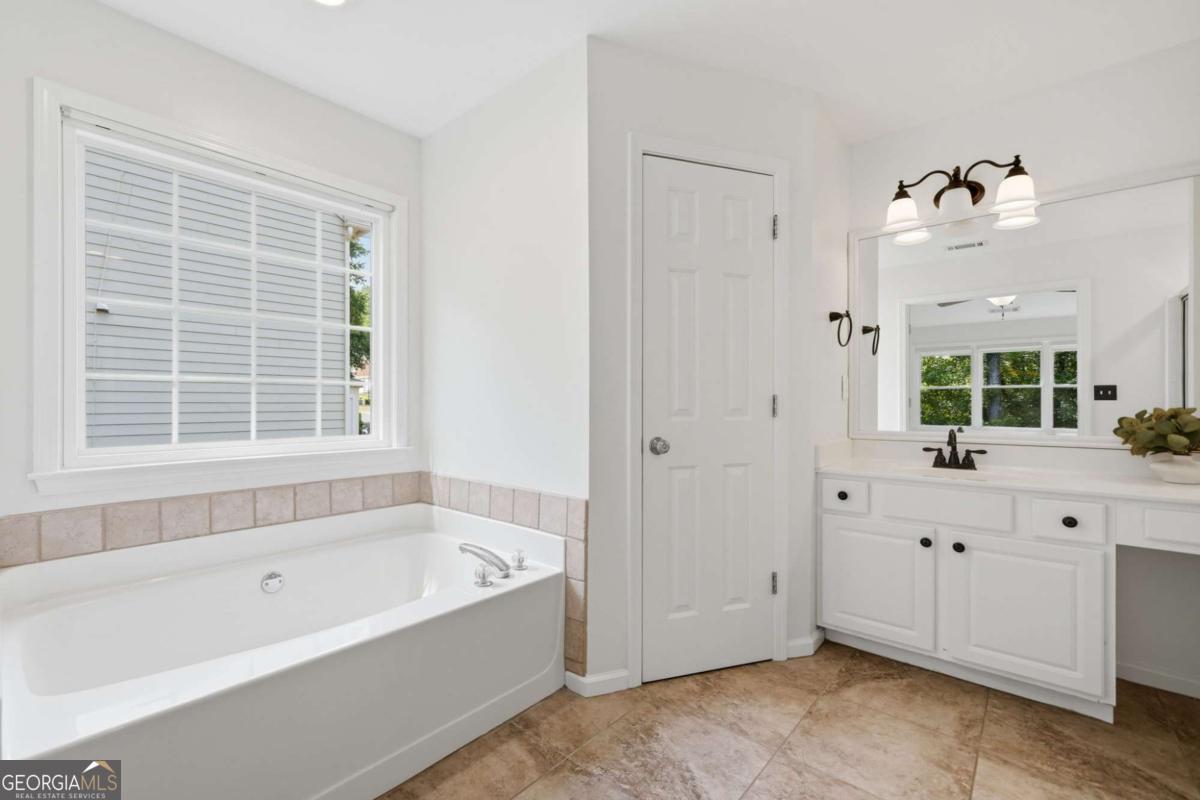 2420 Traywick Chase Alpharetta GA 30004