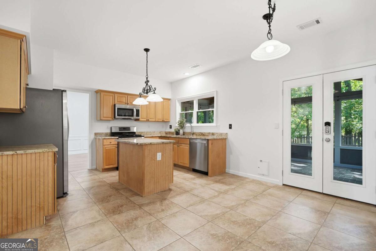 2420 Traywick Chase Alpharetta GA 30004
