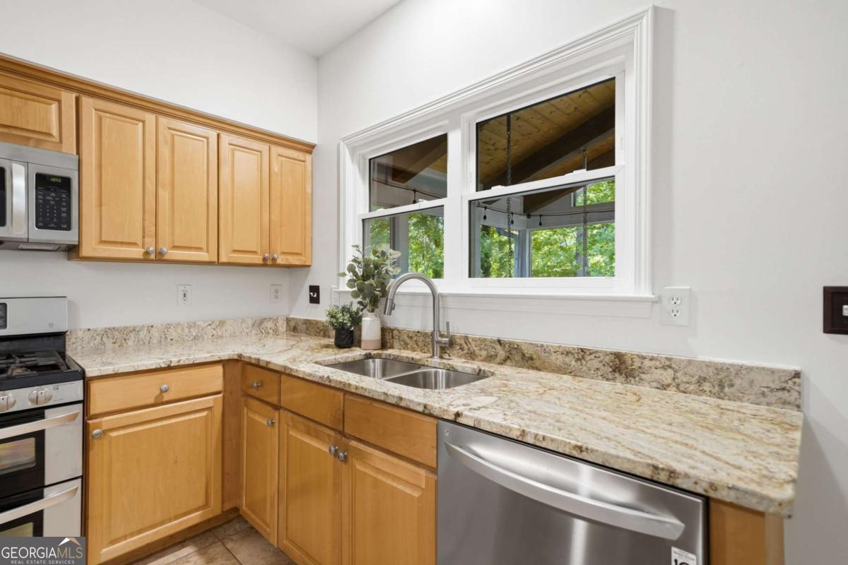 2420 Traywick Chase Alpharetta GA 30004
