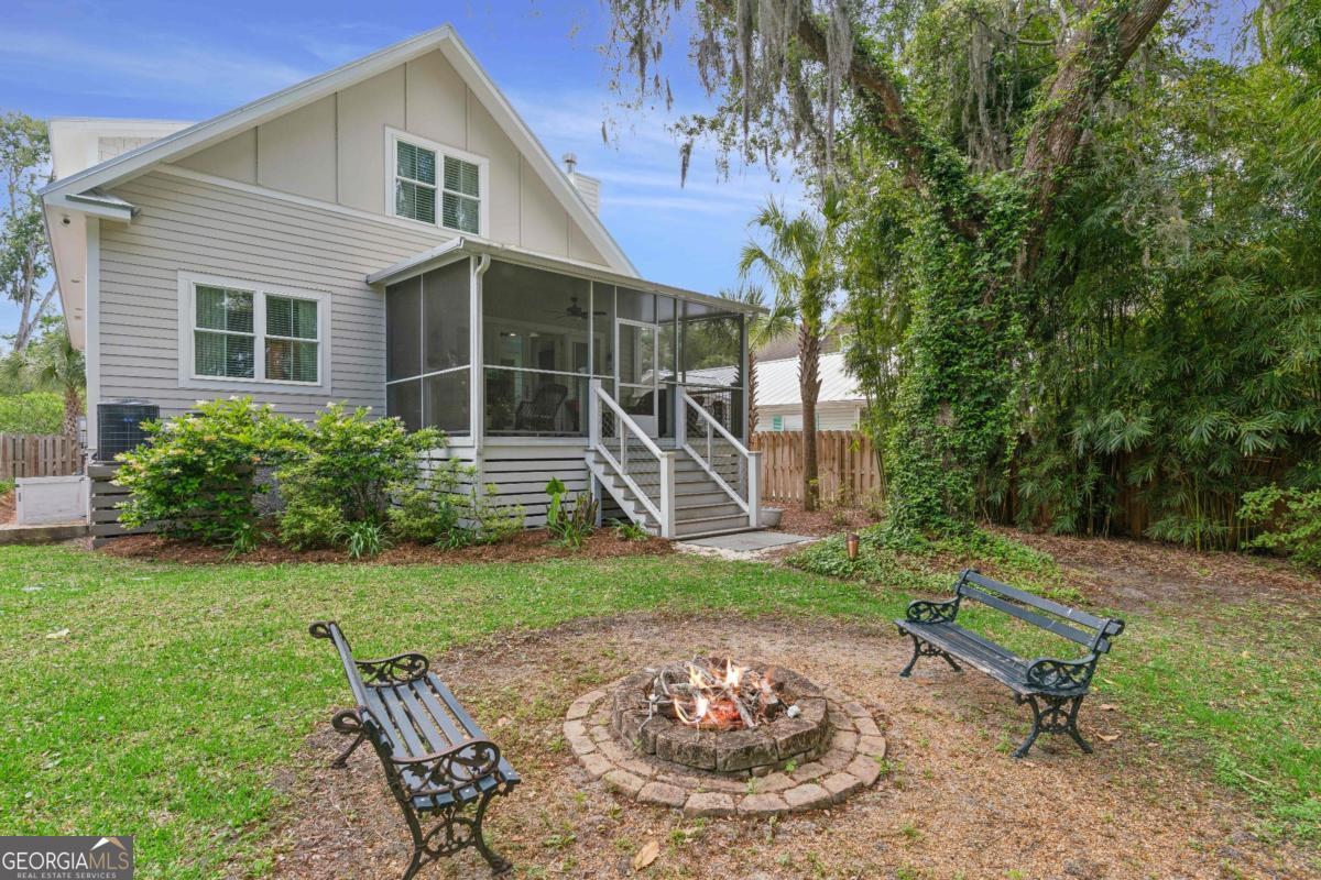 309 Peachtree Street St. Simons Island GA 31522